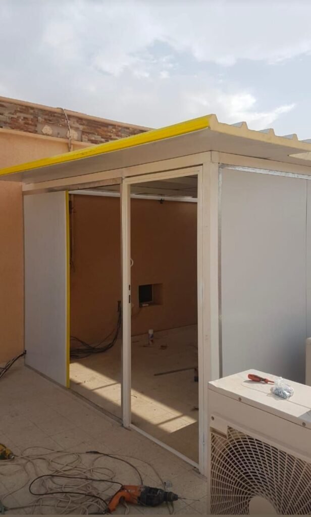 تركيب أسقف ساندوتش بانل في الرياض عالية الجودة