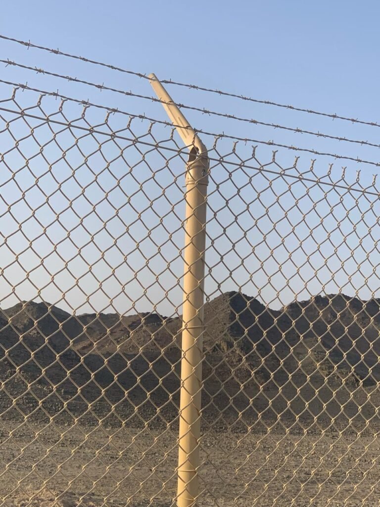 تركيب أفضل أنواع الشبوك بمواصفات عالية الجودة