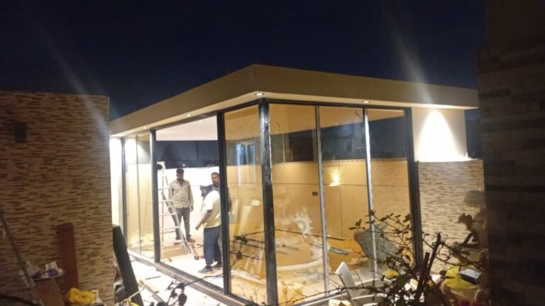 بناء ملاحق خارجية مودرن في حي السويدي لعام 2026 | دليل أفضل شركات البناء وأحدث التصاميم